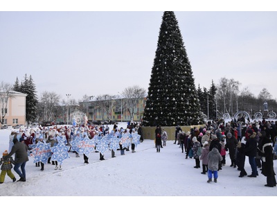 Торжественное открытие новогодних праздников «Парад Дедов Морозов»